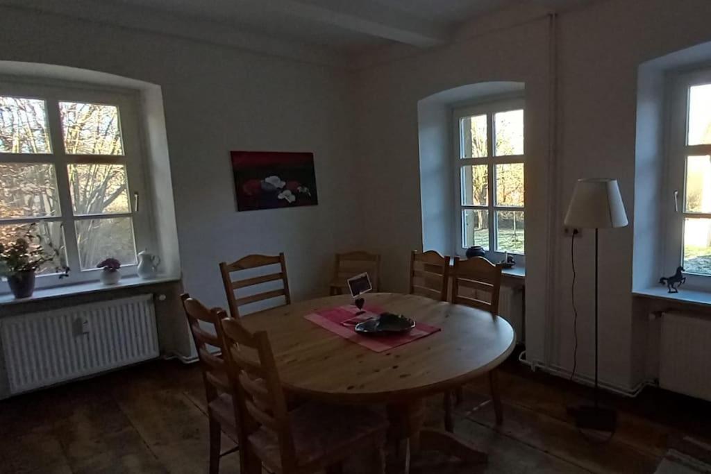 Apartment Wohlfuehlwohnung Im Gruenen Auf Pferdehof
